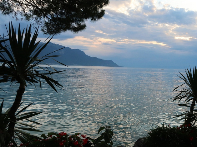 Numéro 10 : la Suisse, ici le lac Léman Nautisme Article