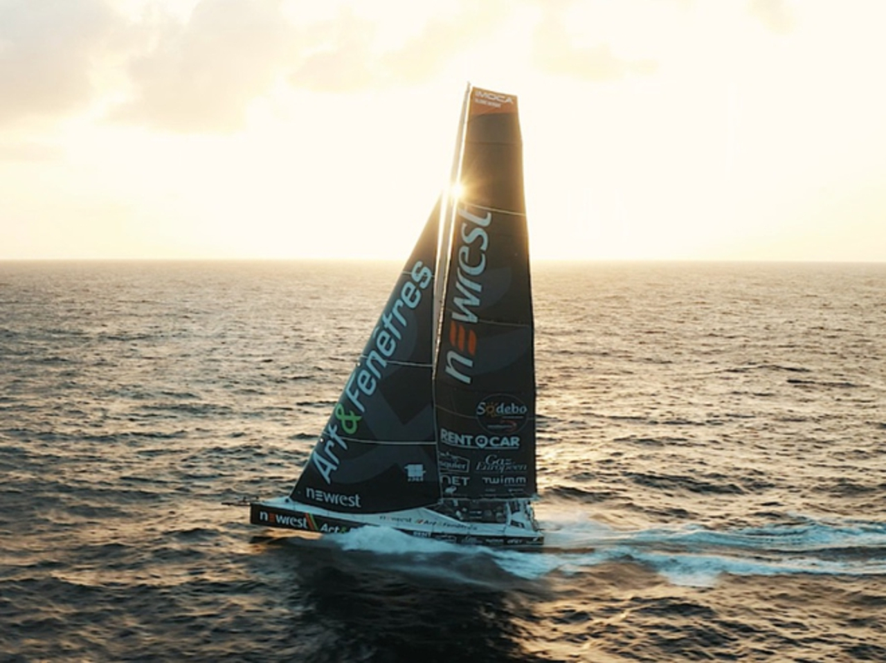 Meteo Consult Marine La Trinité Sur Mer À moins de 100 jours du Vendée Globe Fabrice Amedeo ne dort que d'un oeil -  Actualités Nautisme