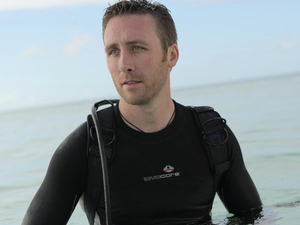Philippe Cousteau : ''nous envoyons des gens sur la lune et nous ne pouvons pas réparer un navire qui fuit au large des côtes de l'île Maurice, c'est scandaleux !''