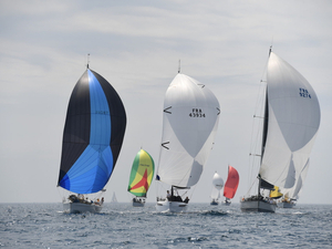  Le CNTL Marseille : au sommet de la régate en double