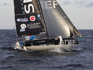 Solitaire du Figaro : Xavier Macaire toujours en tête et pris en chasse