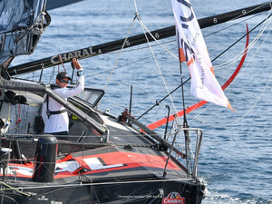 Jérémie Beyou (Charal) aborde la dernière ligne droite avant le Vendée Globe