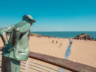 Escale à Saint-Nazaire, ville d'arrivée de La...