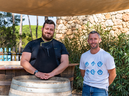 Le restaurateur Jean-Baptiste Battini et son chef Hugo Mancel