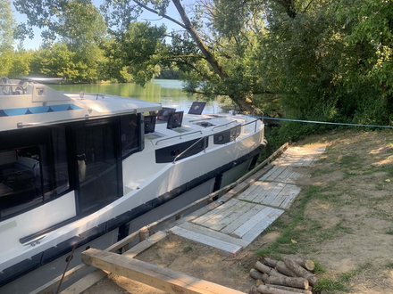 Journée et nuit en pleine nature sur le Doubs Journée et nuit en pleine nature sur le Doubs