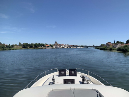 Arrivée à Auxonne.