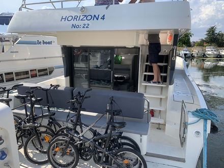 Nous avons loué 6 vélos avec le départ, à 49? la semaine par vélo.