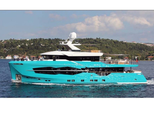 Numarine a lancé le premier yacht d'expédition 32XP avec un intérieur conçu par Hot Lab