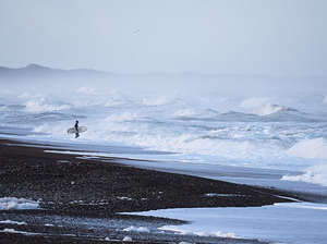« Cold Hawaii » : au Danemark, le surf porté par la vague du Covid