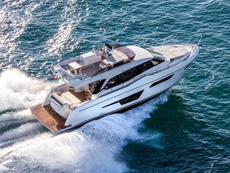 Ferretti Yachts 500 : le confort d'une villa...