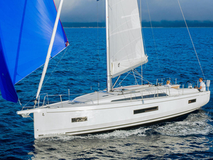 Essai de l'Oceanis 40.1 : un bateau de croisière avec des volumes bluffants !