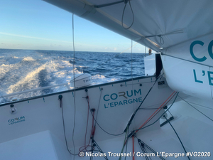 Le Vendée Globe c'est terminé pour Nicolas Troussel - CORUM L'Epargne...