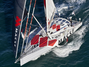 Vendée Globe : Balcon arrière arraché à bord de MACSF