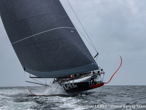 Jérémie Beyou ( Charal ) rattrape ses camarades avec philosophie