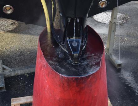 Rincage du moteur à l'eau douce Nautisme Article