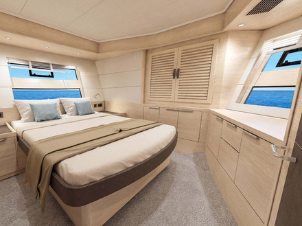 Le Grand Trawler 62 est disponible en deux versions : quatre ou trois cabines doubles. Nautisme Article