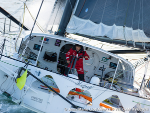 Vendée Globe: une frégate française pourrait récupérer Escoffier le 7 décembre