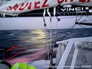 Sam Davies : « C'était violent » Elle raconte...