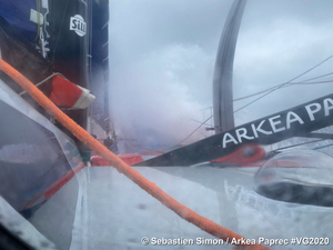 Sébastien Simon en vidéo :  « Je veux continuer ce tour du monde »