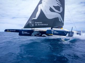 Trophée Jules Verne : code orange pour Gitana...