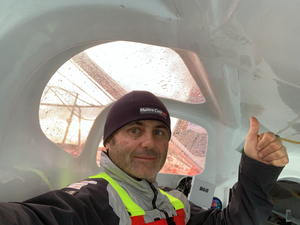 Vendée Globe : Bestaven fête ses 48 ans en tête de course !