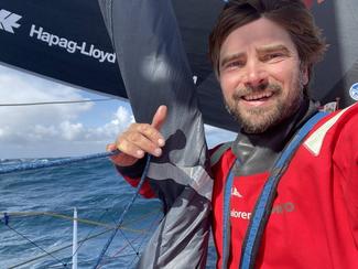 Boris Herrmann franchit le Cap Horn et attaque...