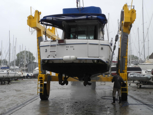 Les flaps : le moyen d'équilibrer la coque en navigation