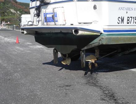 Antarès avant montage des flaps Nautisme Article