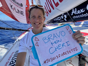 Vidéo : Samantha Davies félicite Romain Attanasio pour sa course