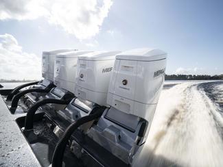 Mercury Marine présente son nouveau moteur V12...
