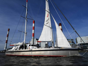 Arrivée à Nantes du cargo à voiles Grain de Sail après sa première transatlantique