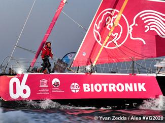 Alexia Barrier (TSE-4myplanet), 24e du Vendée...
