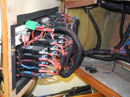 L'arrière du tableau électrique peut réserver quelques surprises L'arrière du tableau électrique peut réserver quelques surprises