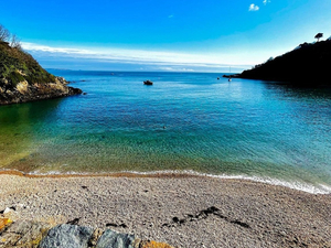 Les îles de Guernesey annoncent leur intention de supprimer progressivement les restrictions de voyage