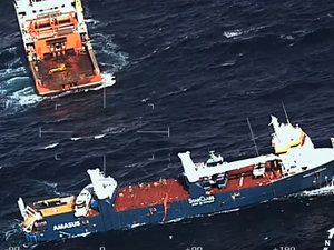 Mer de Norvège : le remorquage du cargo à la dérive en cours ! 