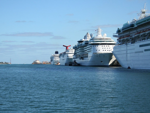 La Floride en justice pour exiger la reprise des croisières