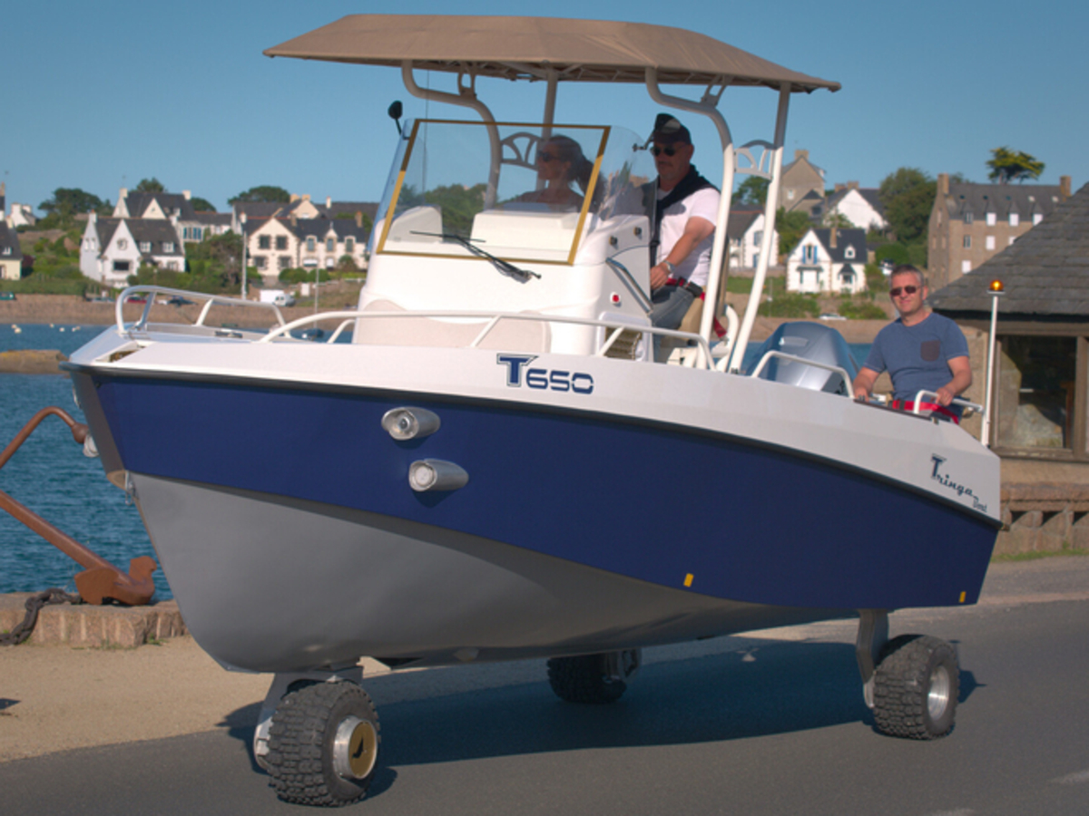 Des bateaux et des discount hommes les routiers des flots