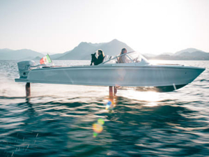 Les premiers speedboats à foil Candela C-7 investissent le marché américain