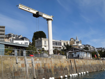 Grue de mise à l'eau