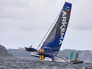 Leyton (Sam Goodchild) prend la tête du classement général