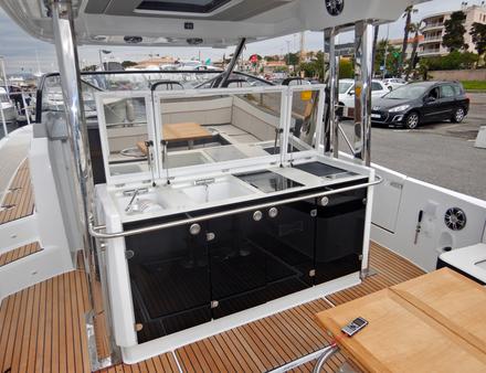 Cuisine extérieure bien dotée Nautisme Article