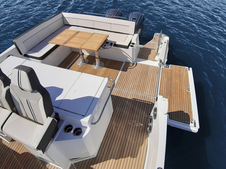 Espace arrière très spacieux Espace arrière très spacieux