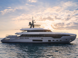 Azimut vient révolutionner le monde des yachts à trois pont avec le Grande Trideck