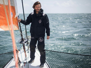 Voile : un tour du monde à l'envers pour remettre le monde 'à l'endroit'