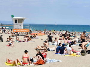 L'Espagne rouvre ses plages aux touristes vaccinés