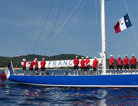 Un hommage émouvant à Bruno Bich Nautisme Article
