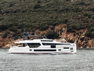 Le Sirena 88, flagship du chantier, continue...