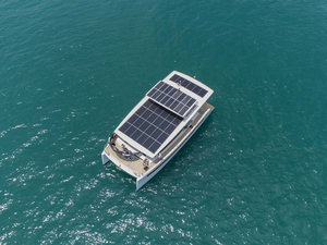 Le nouveau SILENT 60 avec aile de kite à découvrir au Yachting de Cannes