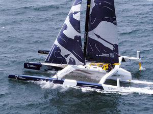 Retour en chantier pour le Maxi Edmond de Rothschild après un choc avec un OFNI