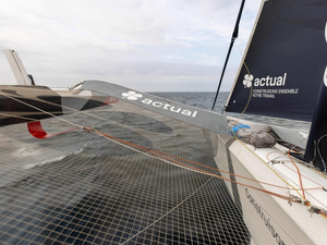 Actual Ultim 3 de retour de Round The Island Race